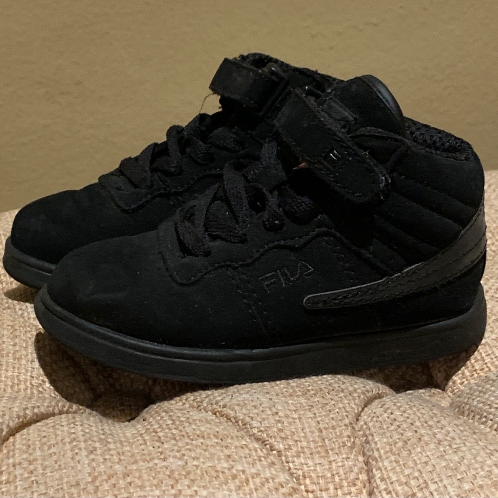 Toddler Size 9 Black Fila mid ankle High Tops